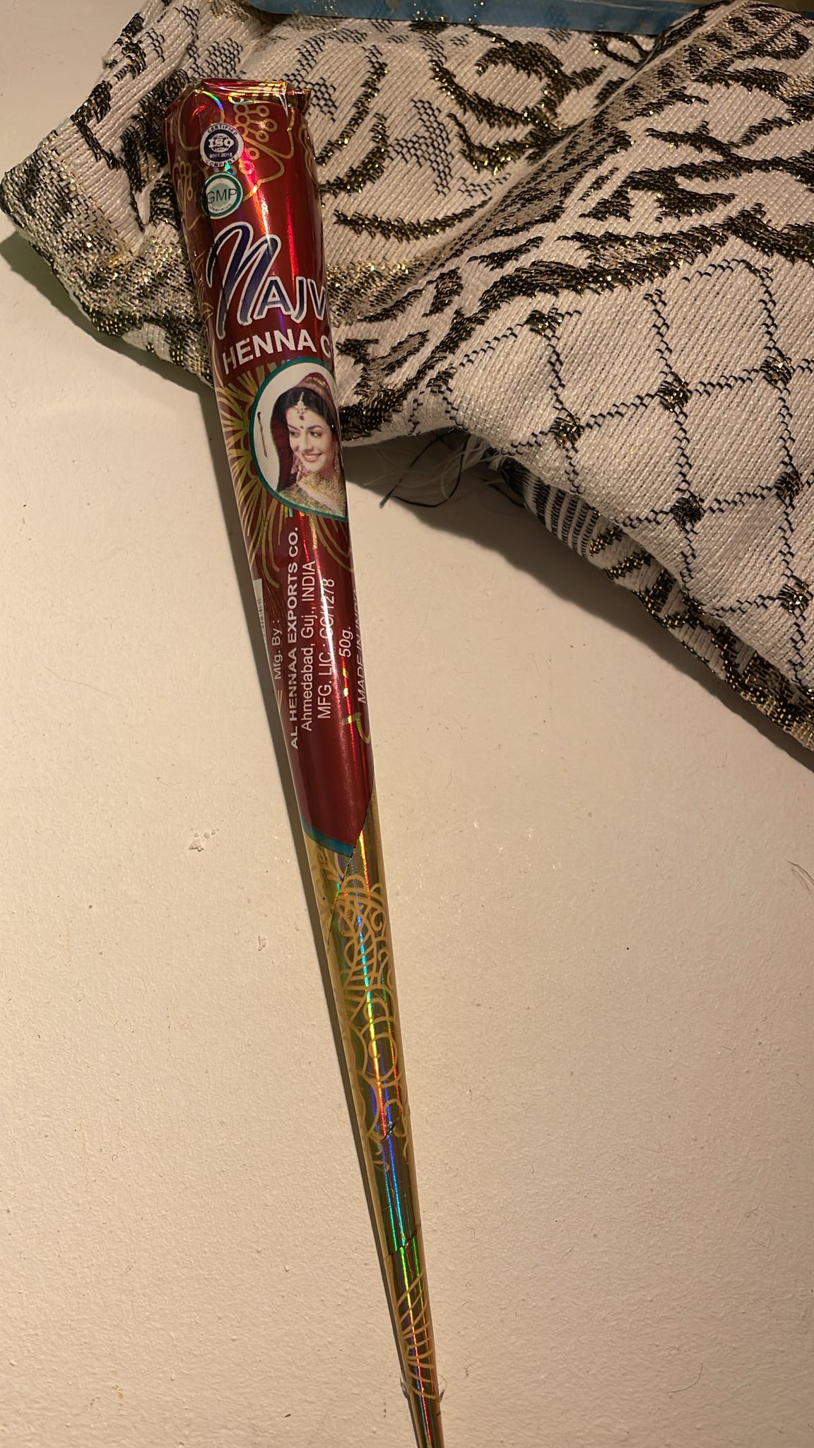 Henna tube